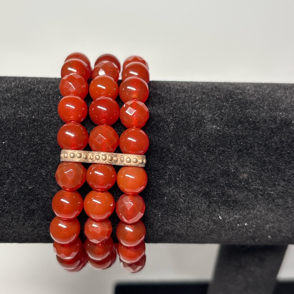 Chic Triple-Strand Red Beaded Bracelet 40$